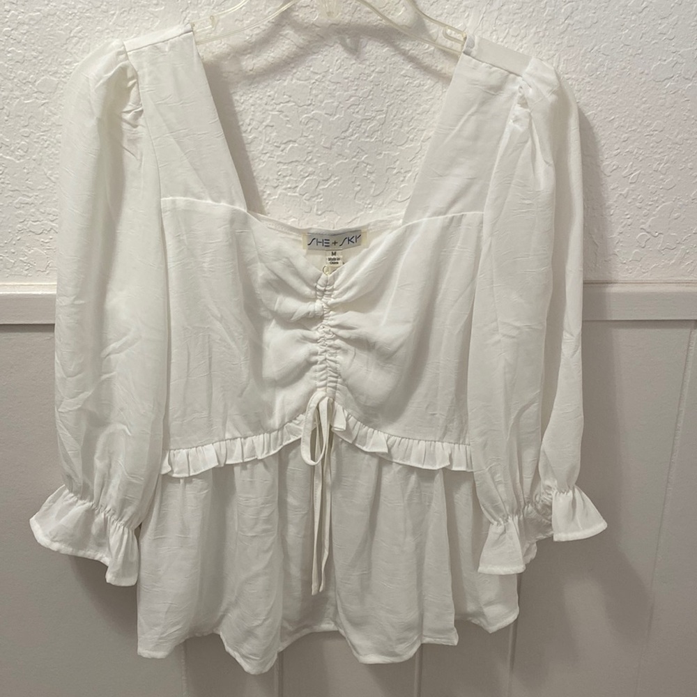 🌟NWT🌟 She + Sky Blouse